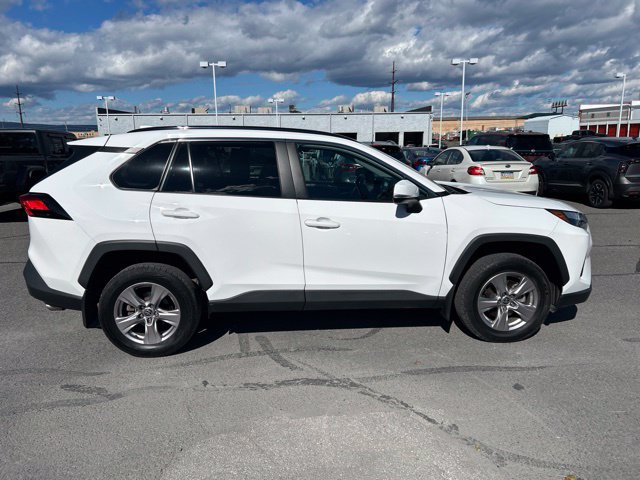 Used 2022 Toyota RAV4 XLE w/ Convenience Package AWD/4WD image 9