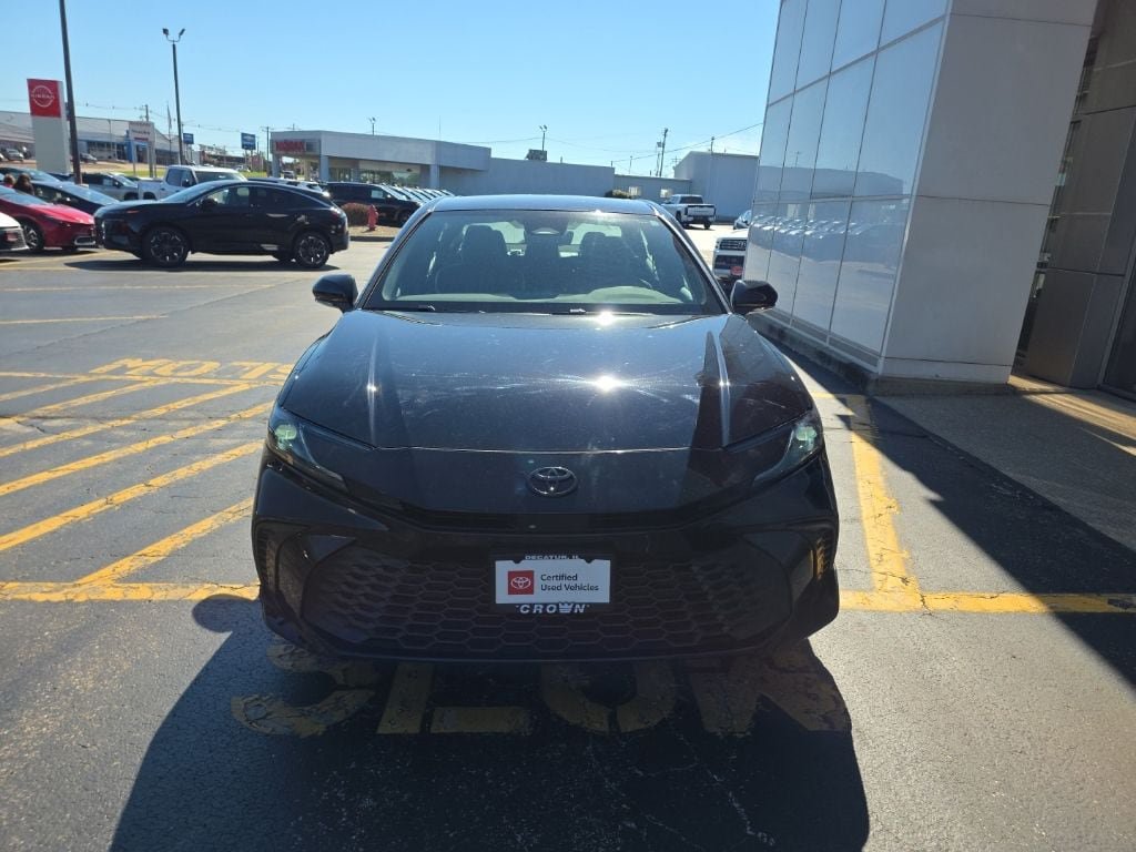 Used 2025 Toyota Camry SE FWD image 10