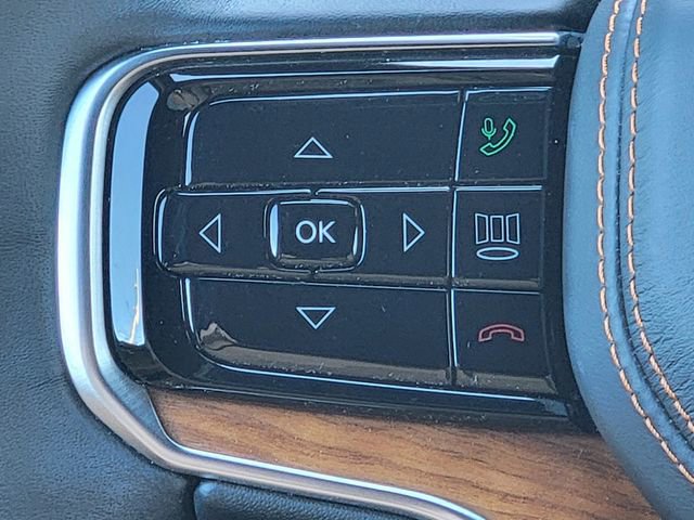 Certified 2025 Jeep Grand Wagoneer Series III w/ HD Trailer Tow Package image 33