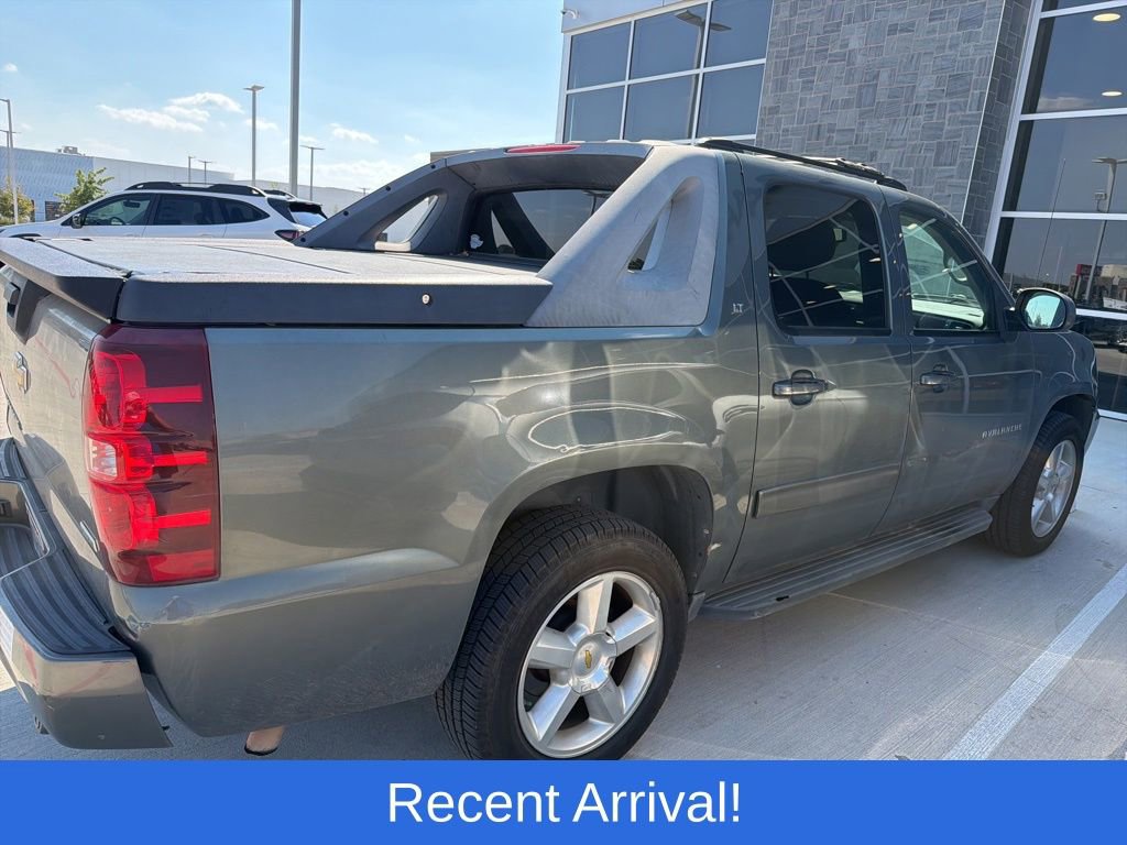 Used 2011 Chevrolet Avalanche LT w/ Luxury Package