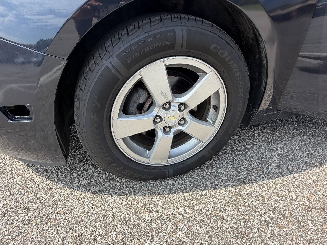Used 2016 Chevrolet Cruze LT FWD image 16