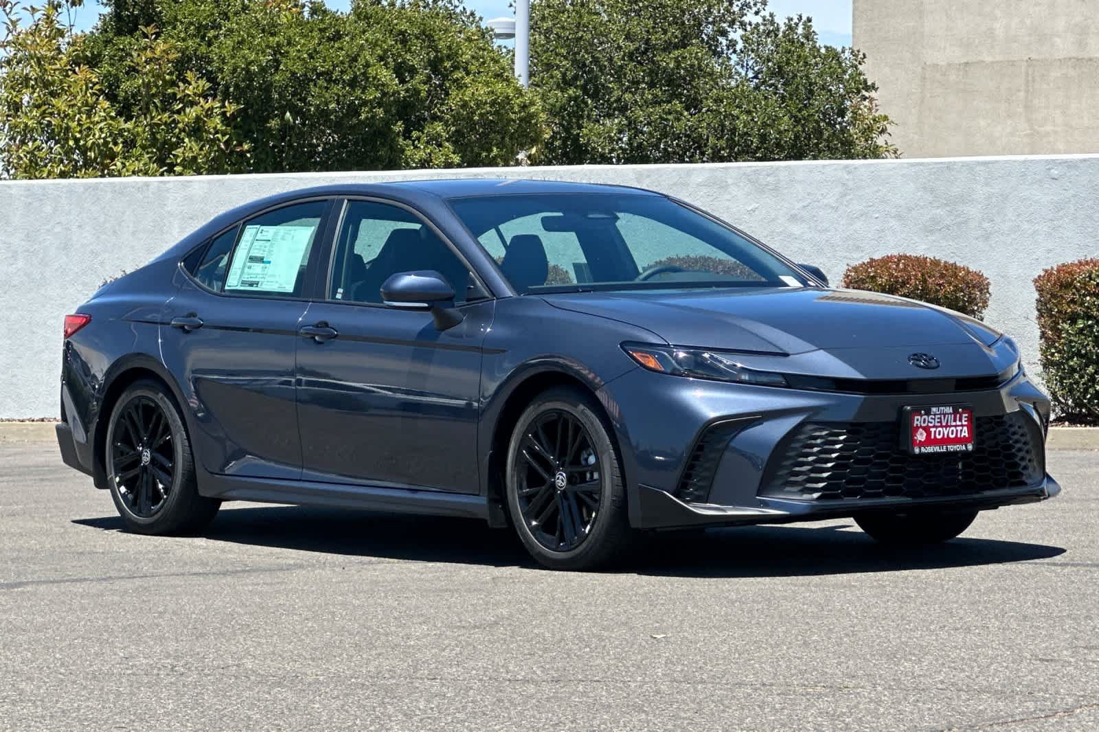 New 2026 Toyota Camry SE w/ Convenience Package FWD image 8