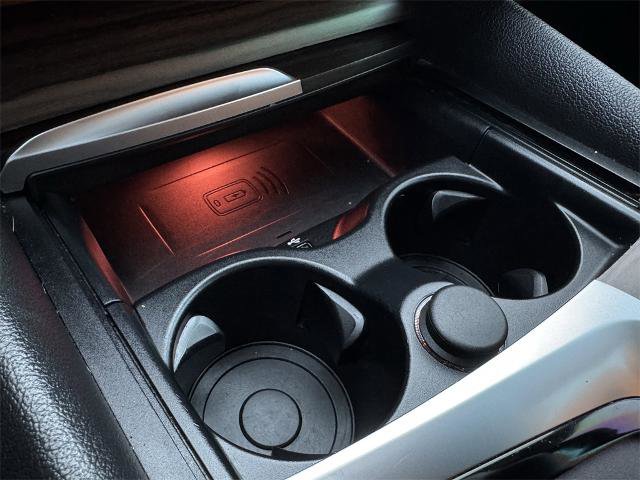 Used 2021 BMW 530i w/ Executive Package image 25