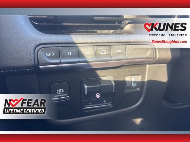 Used 2023 Cadillac Escalade ESV Sport image 29