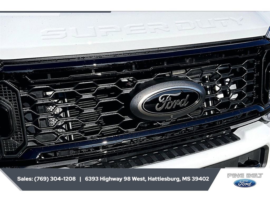 New 2026 Ford F250 Lariat w/ Black Appearance Package image 22