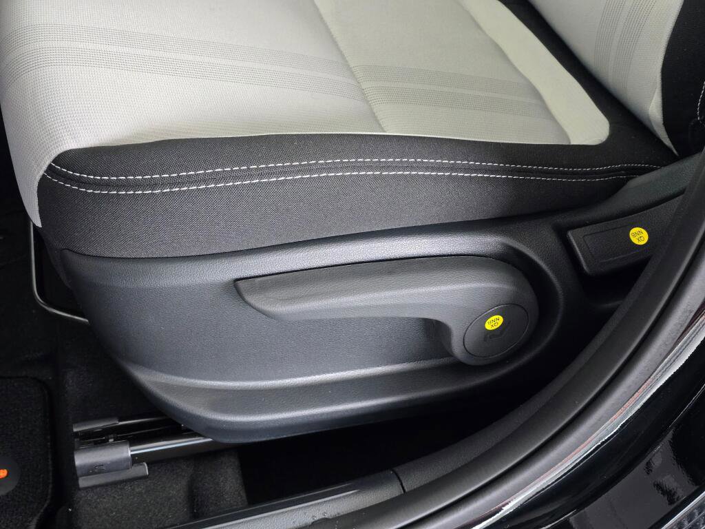 New 2026 Hyundai Venue SEL image 20