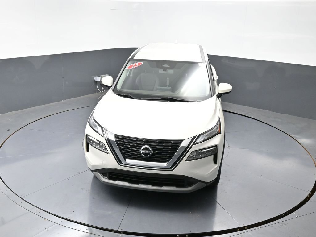 Used 2023 Nissan Rogue SV image 43