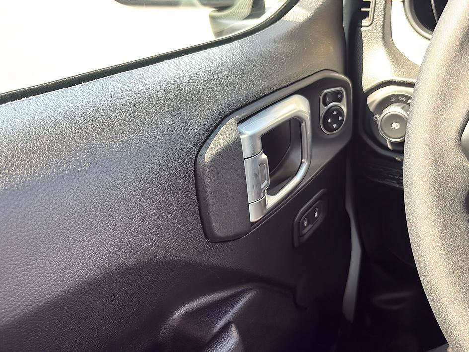 Used 2024 Jeep Wrangler Unlimited Sport AWD/4WD image 20