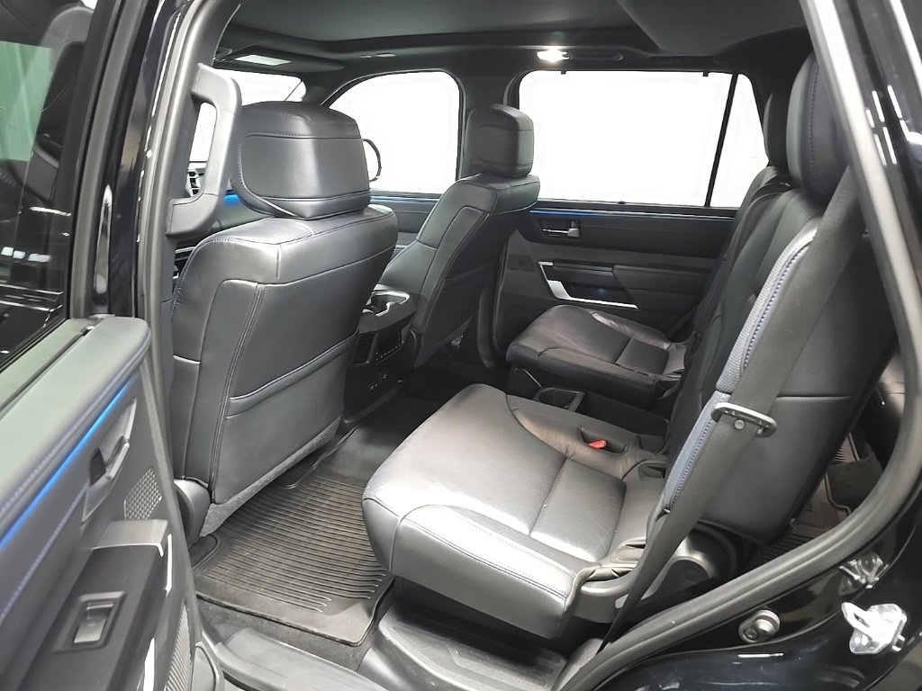 Used 2024 Toyota Sequoia Platinum image 31