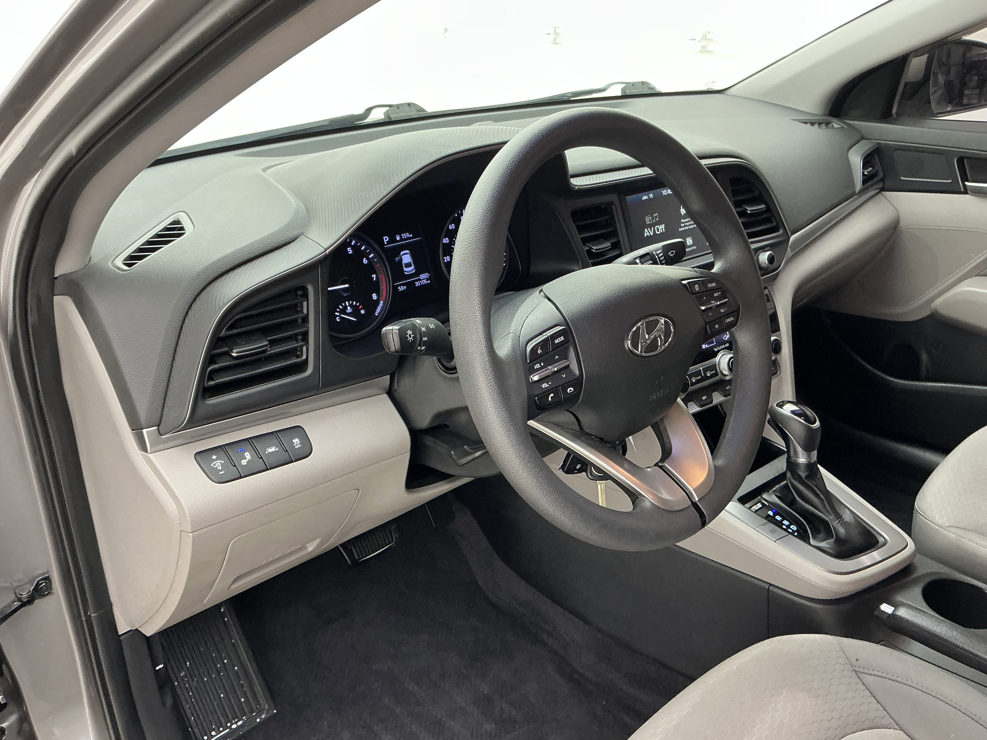 Used 2020 Hyundai Elantra SEL w/ Convenience Package (C2) image 13