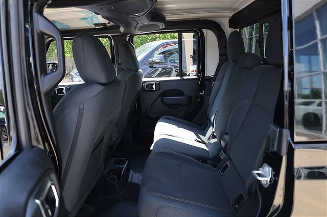 New 2025 Jeep Gladiator Sport image 10