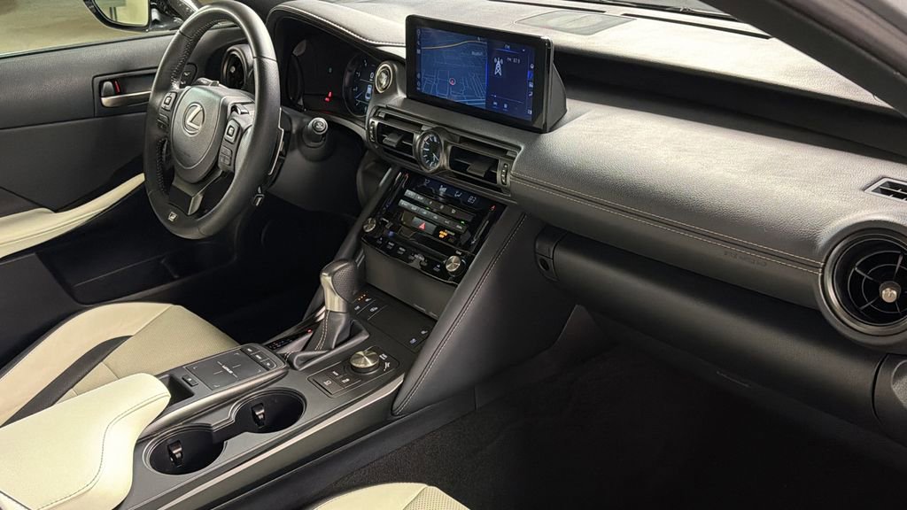 Used 2025 Lexus IS 350 F Sport w/ Navigation Package image 11
