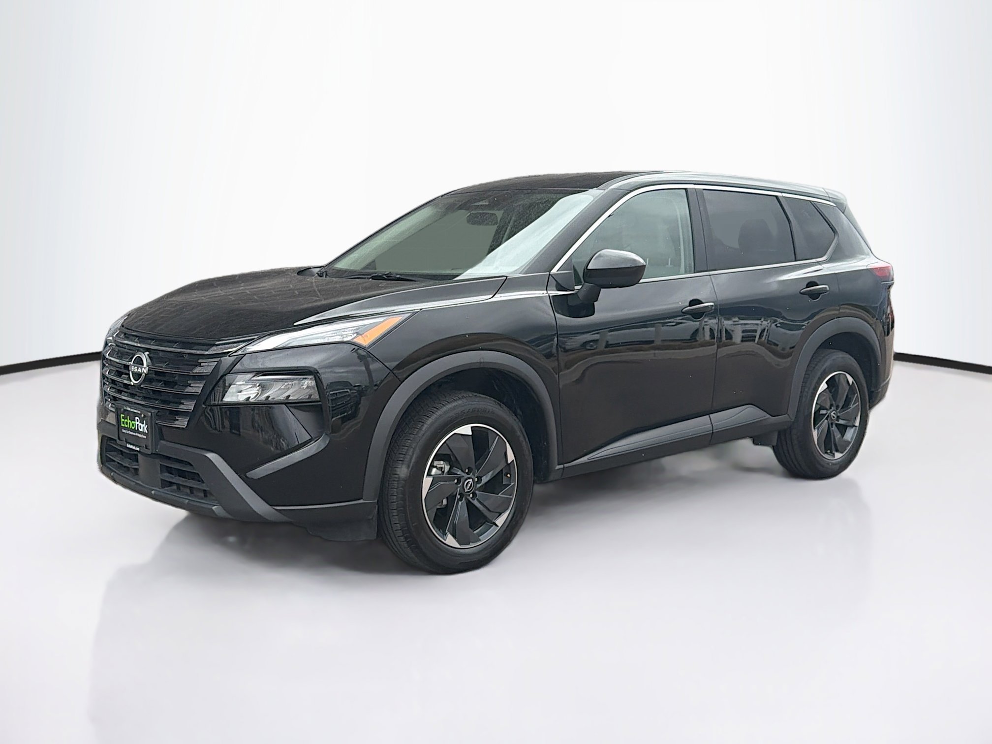 Used 2025 Nissan Rogue SV AWD/4WD image 3