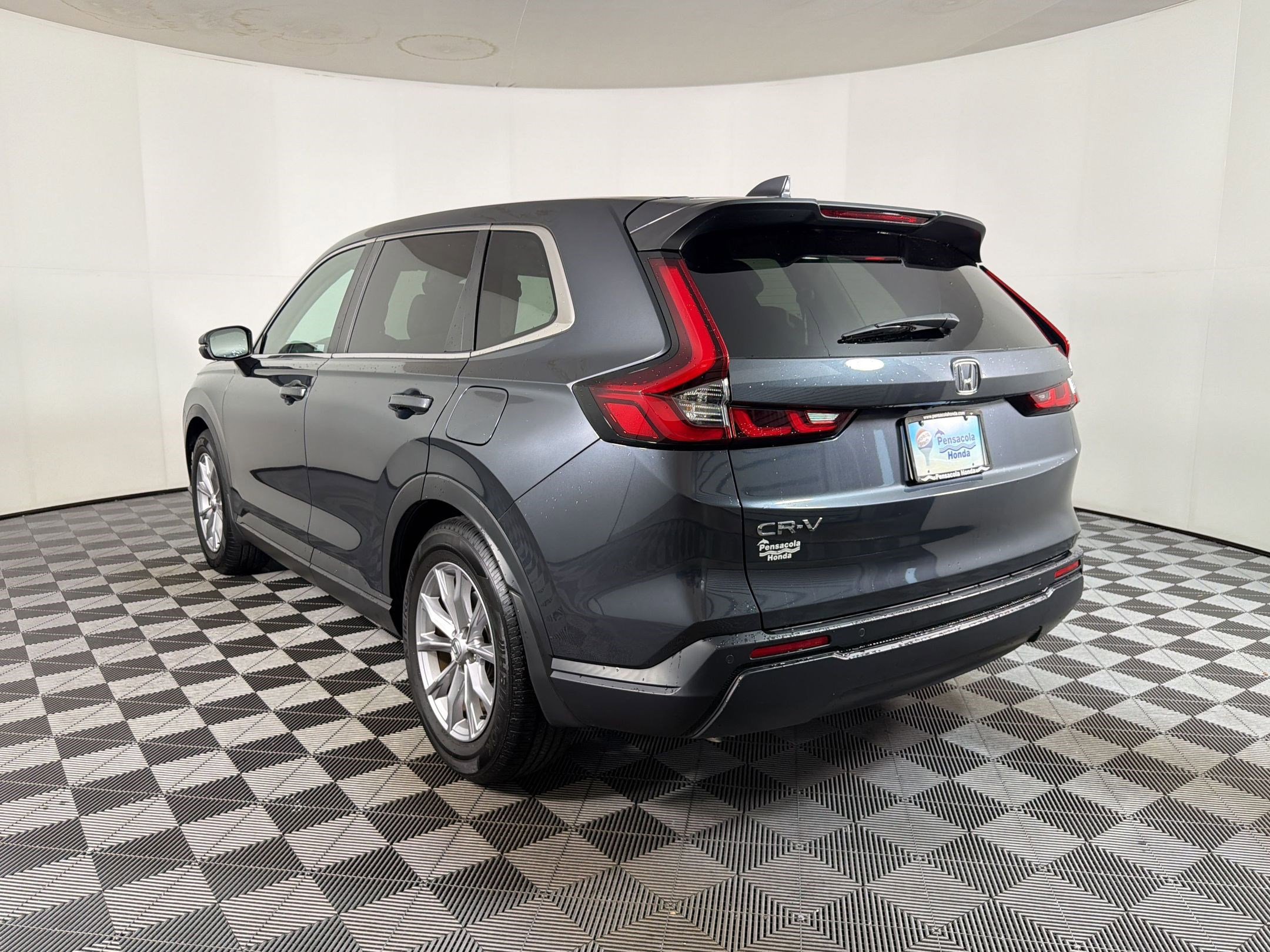 Used 2024 Honda CR-V EX-L image 3