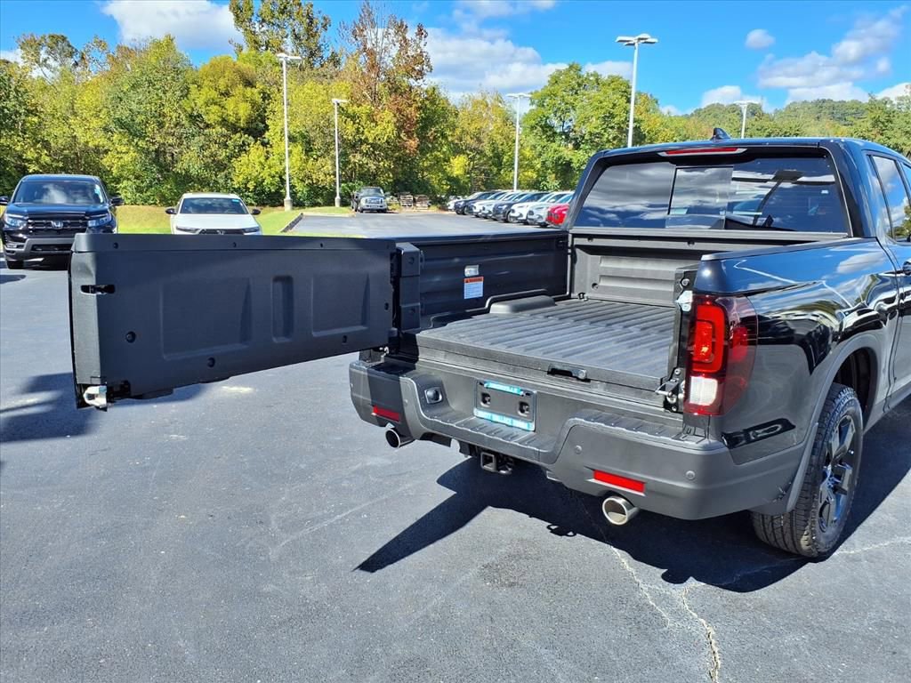 New 2026 Honda Ridgeline Black Edition image 11