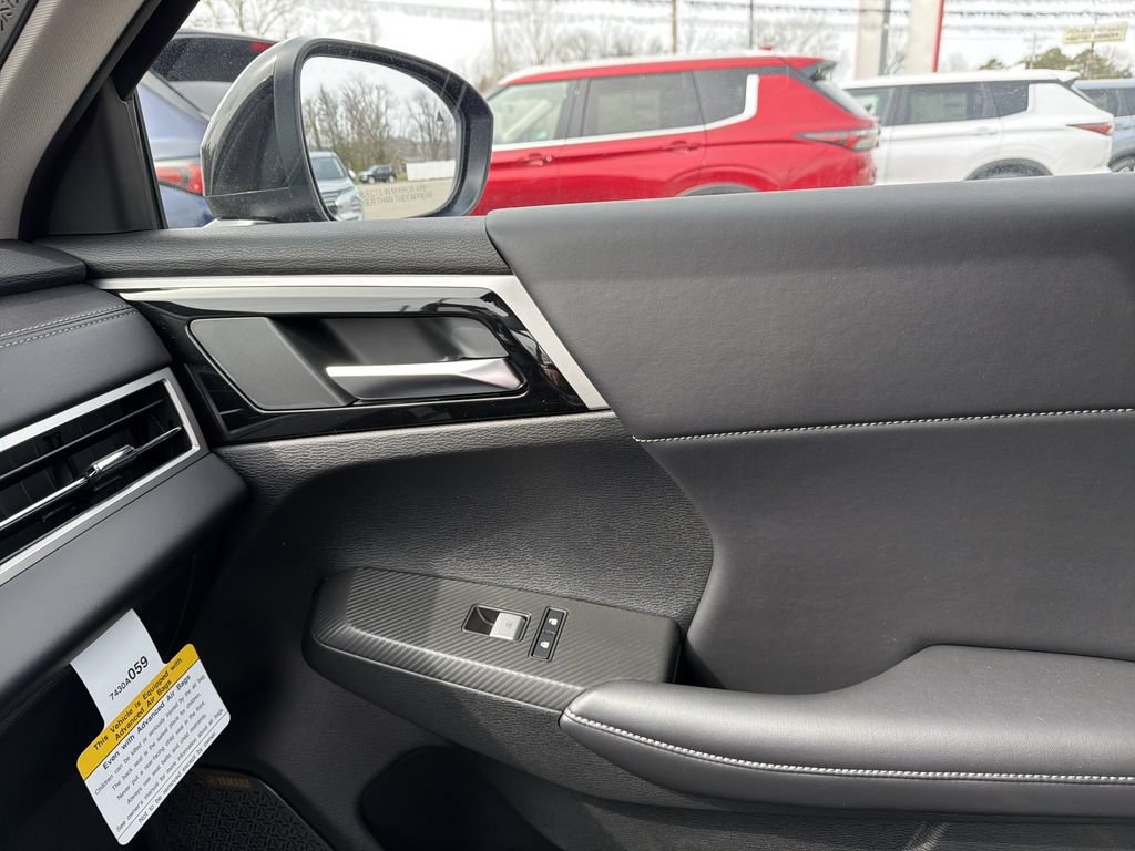 New 2026 Mitsubishi Outlander SE AWD/4WD image 24