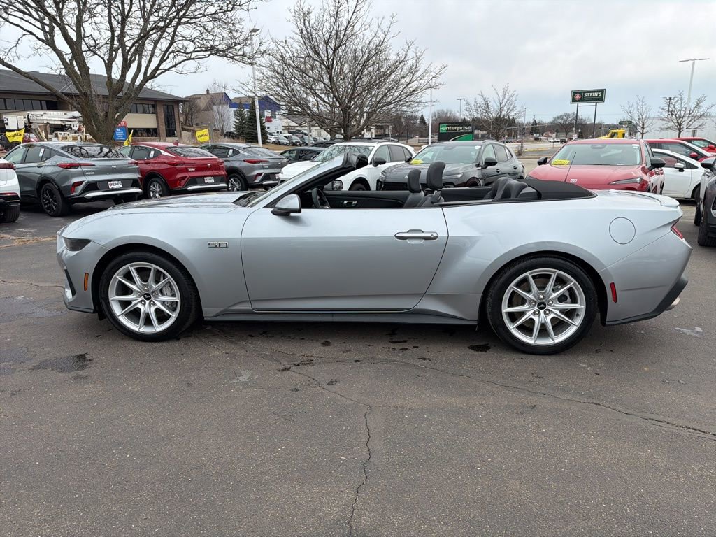 Used 2025 Ford Mustang GT Premium RWD image 8
