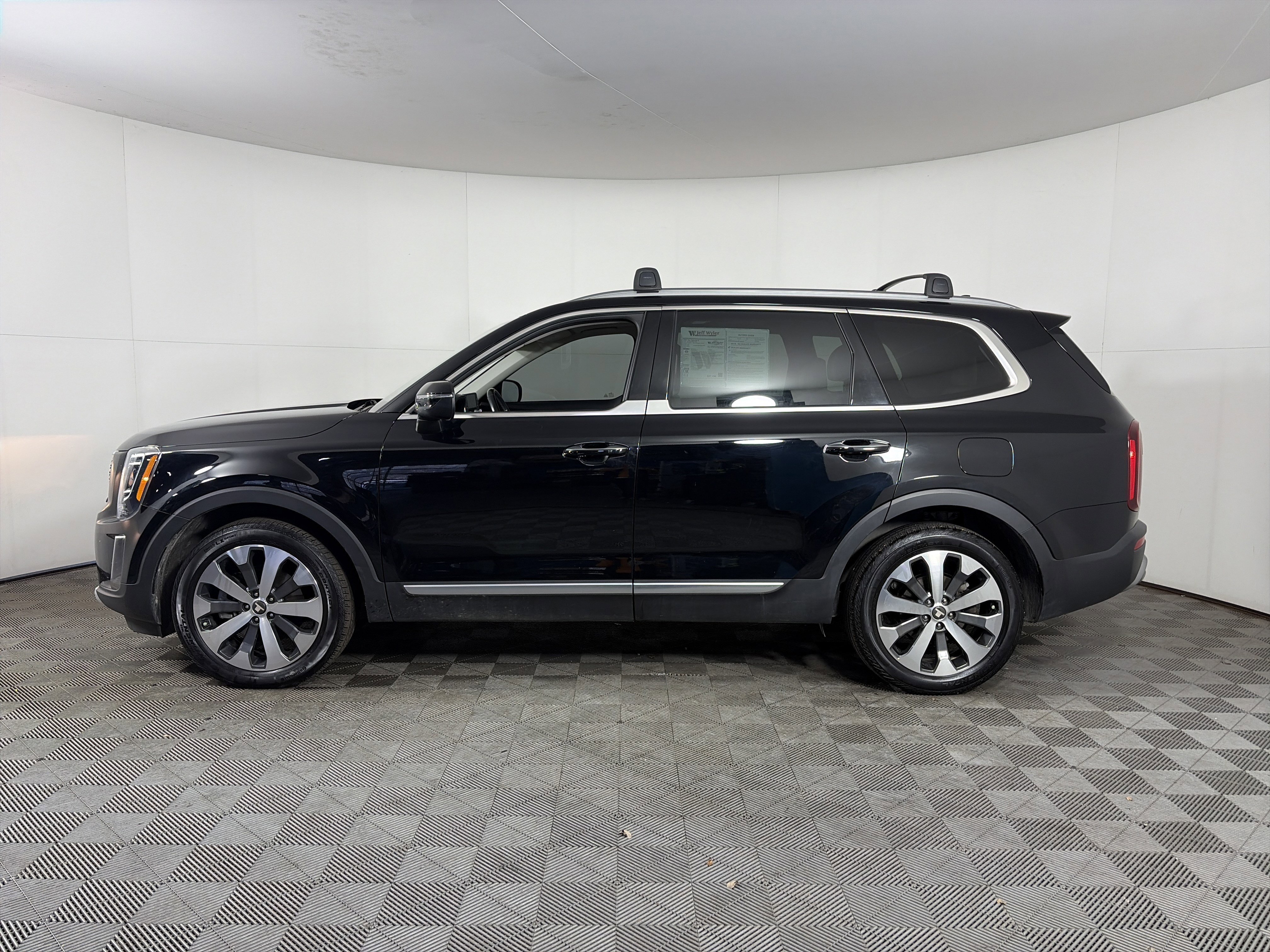 Used 2021 Kia Telluride S image 13