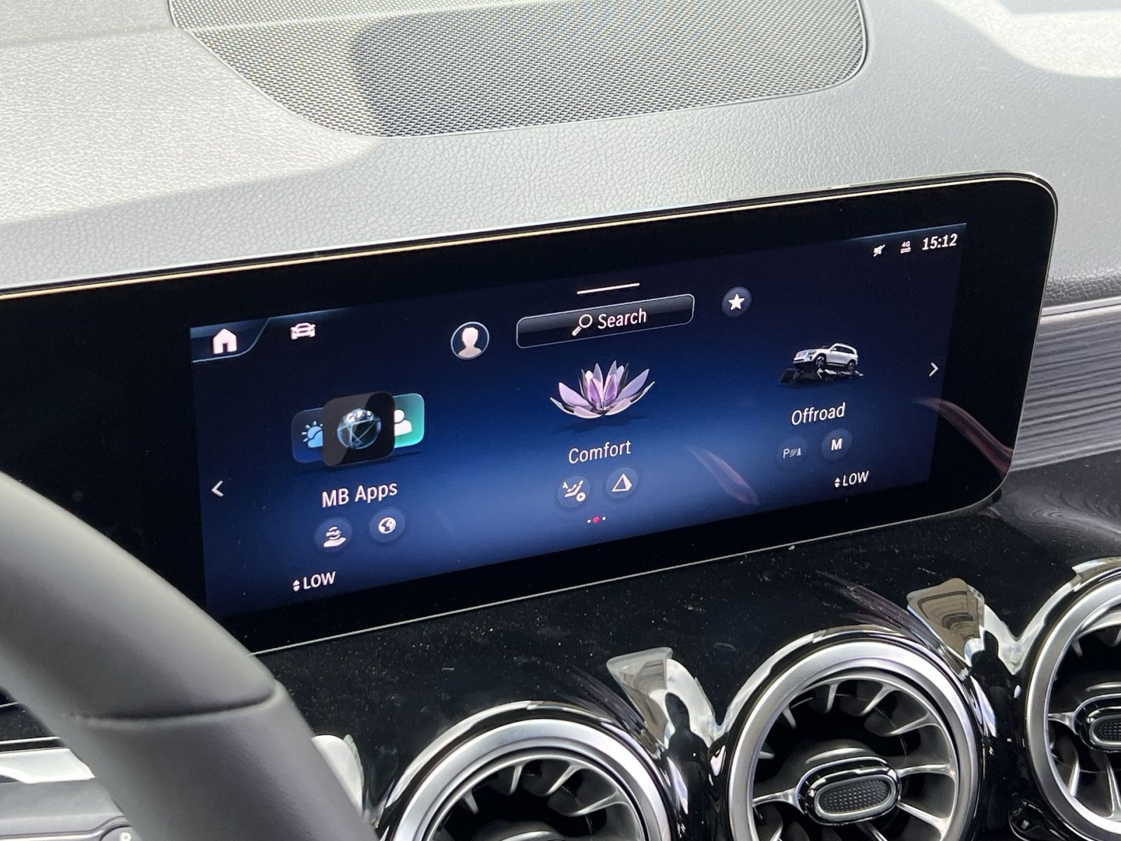 New 2026 Mercedes-Benz GLB 250 4MATIC image 25