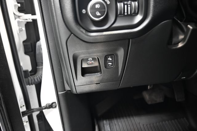 Used 2022 RAM 1500 Laramie w/ Sport Appearance Package AWD/4WD image 27
