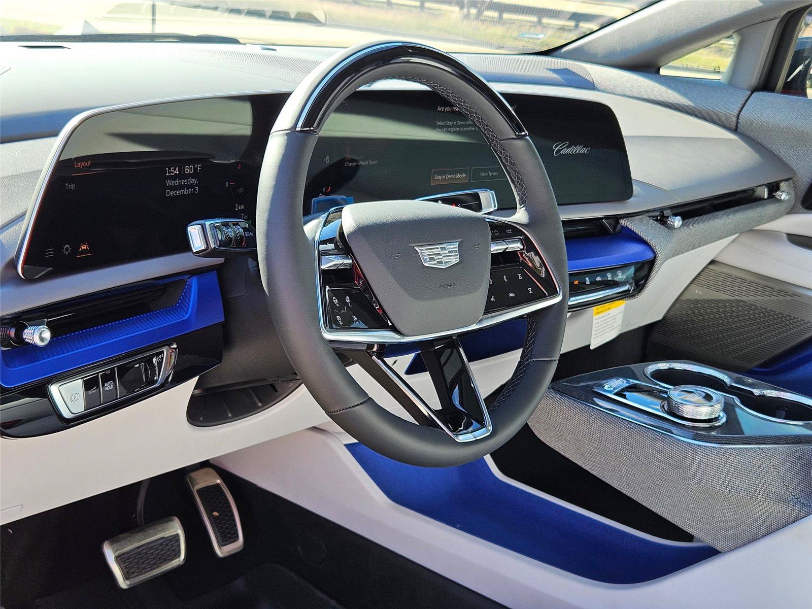 New 2026 Cadillac Optiq Sport 1 w/ LPO, Floor Liner Package AWD/4WD image 10