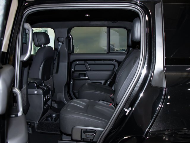 New 2026 Land Rover Defender 130 V8 image 22