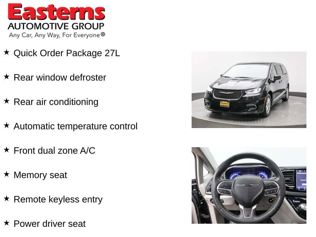 Used 2023 Chrysler Pacifica Touring-L image 11