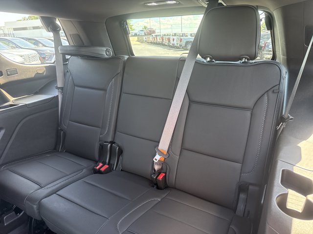 Used 2023 GMC Yukon Denali AWD/4WD image 7