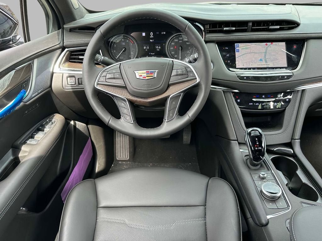 New 2024 Cadillac XT5 Premium Luxury w/ Platinum Package FWD image 3