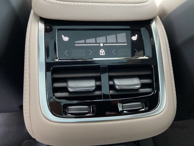 New 2026 Volvo XC90 B6 Plus AWD/4WD image 14