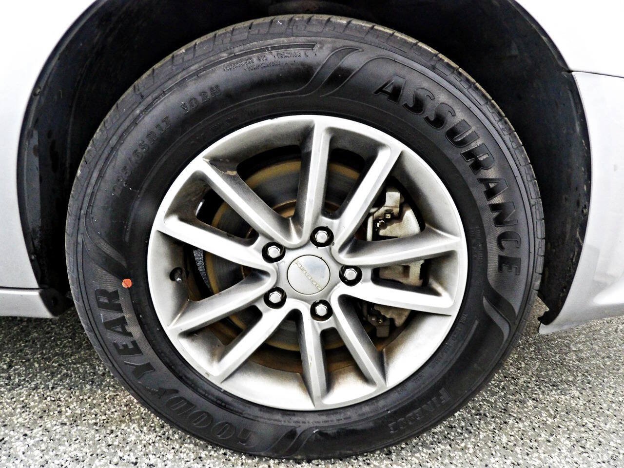 Used 2016 Dodge Grand Caravan SE FWD image 19