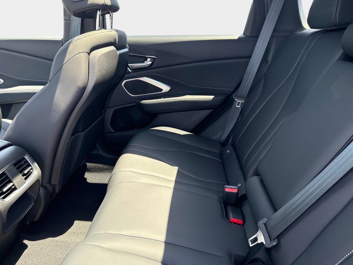 Certified 2026 Acura RDX SH-AWD image 13