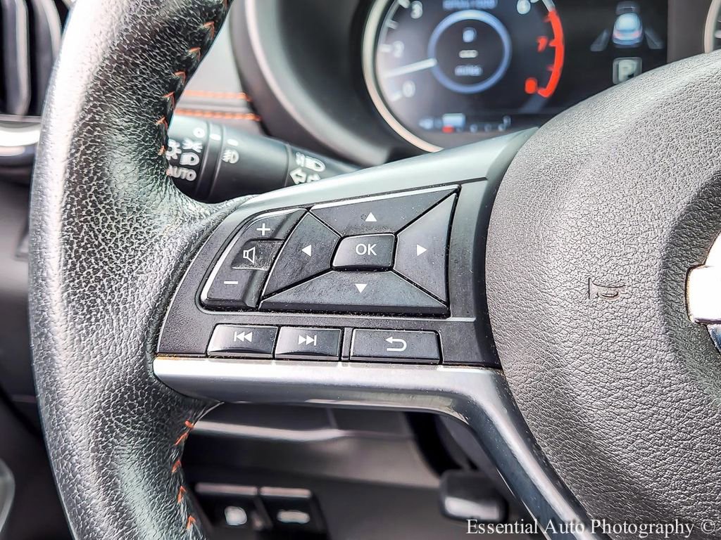 Used 2019 Nissan Kicks SR w/ SR Premium Package FWD image 14