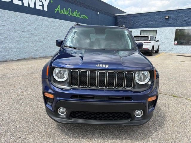 Used 2019 Jeep Renegade Latitude FWD image 8