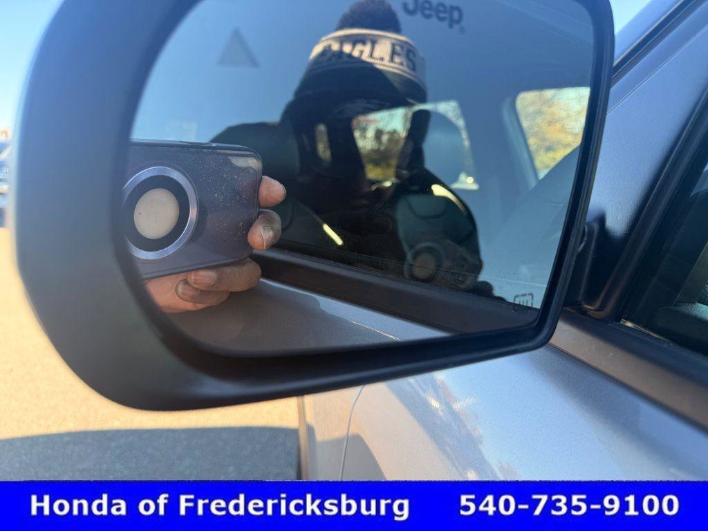 Used 2023 Jeep Compass Trailhawk w/ Trailhawk Elite Group image 11