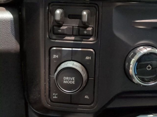 New 2026 Ford F250 Lariat w/ Black Appearance Package image 19