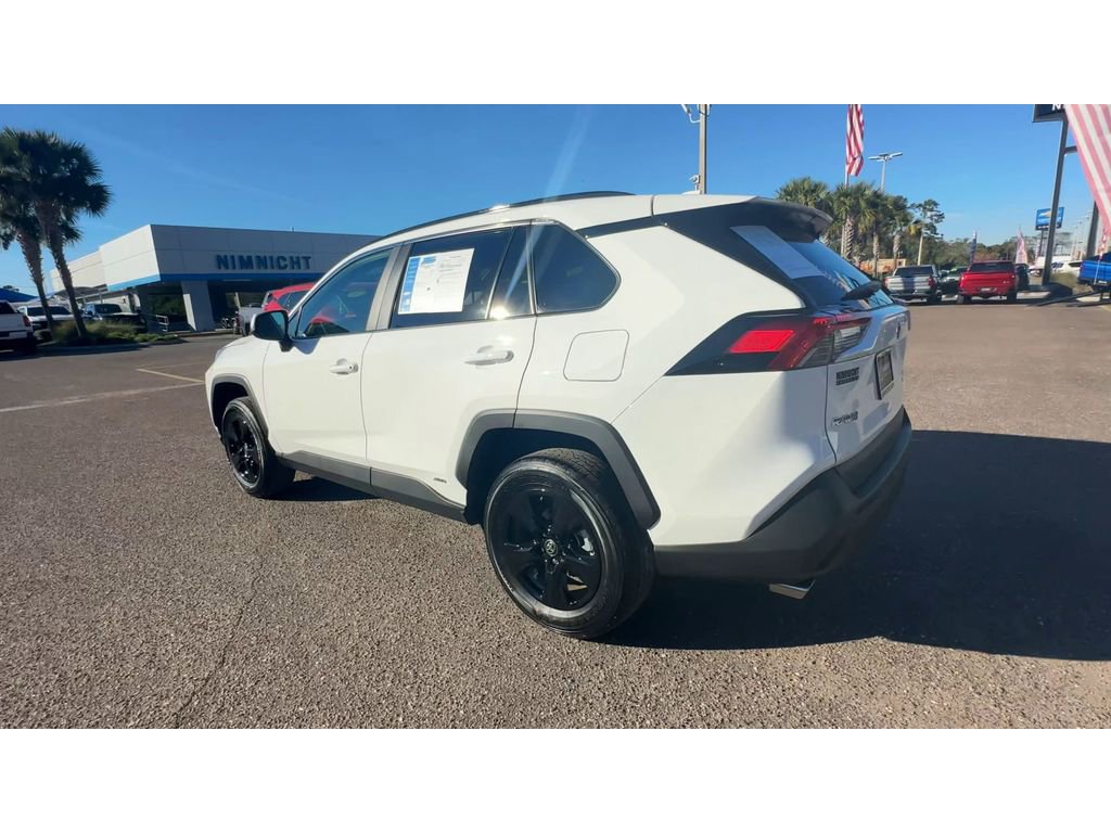 Used 2025 Toyota RAV4 XLE image 4