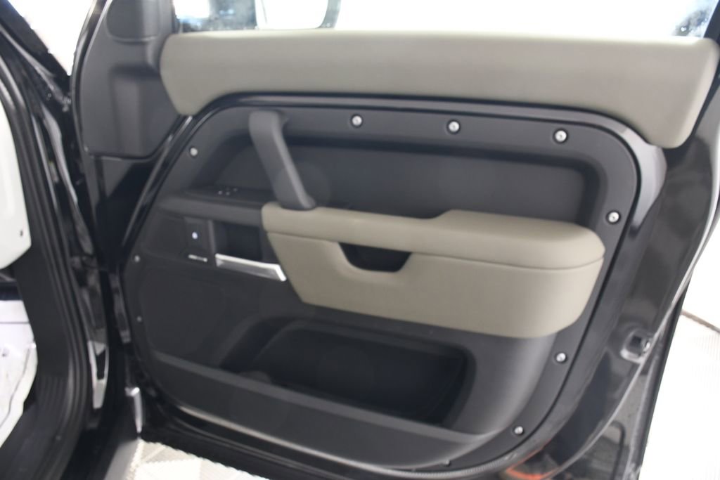 Certified 2025 Land Rover Defender 110 S image 18