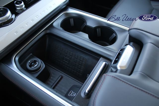 New 2025 Ford Expedition Active image 14