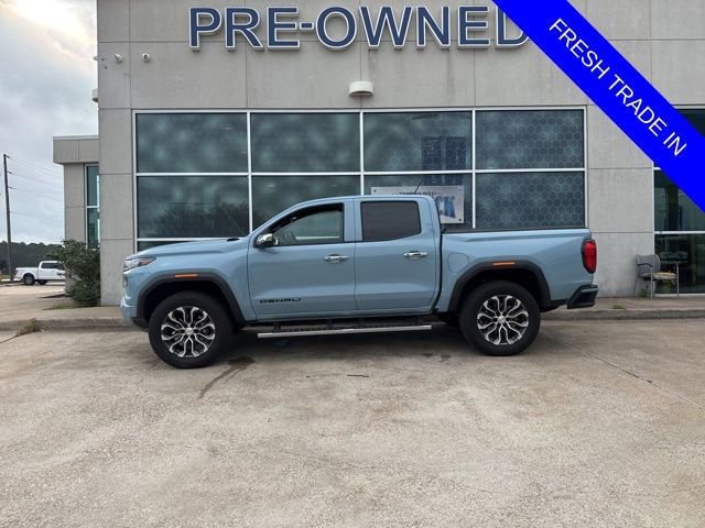 Used 2025 GMC Canyon Denali AWD/4WD image 1