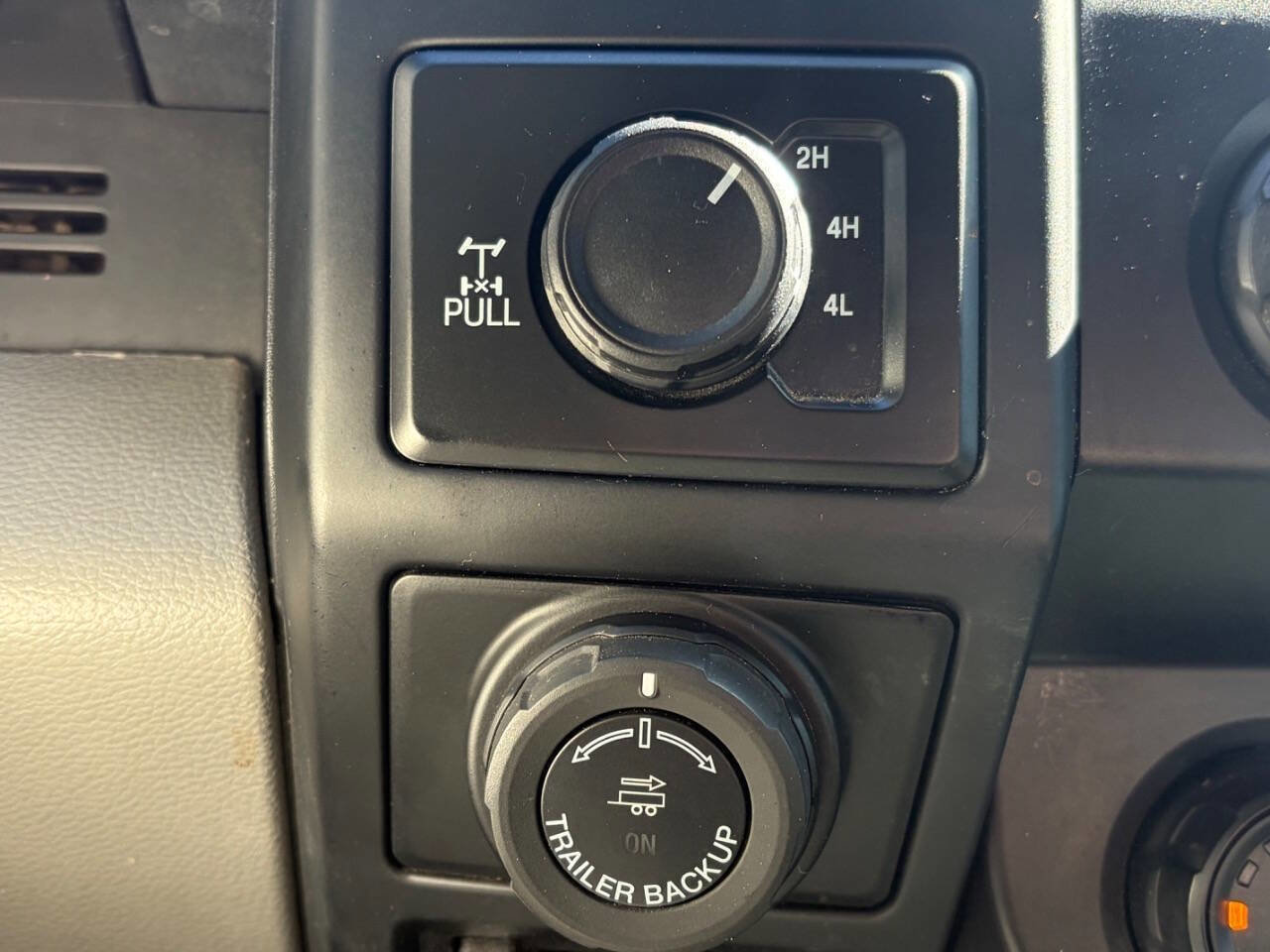 Used 2020 Ford F150 XL w/ Trailer Tow Package image 25