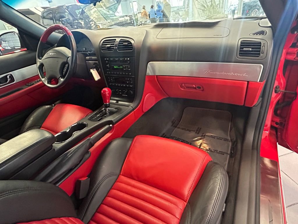 Used 2002 Ford Thunderbird image 23