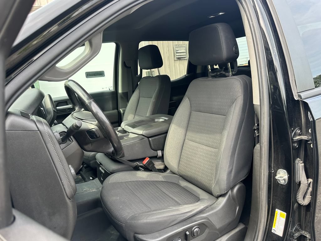 Used 2021 Chevrolet Silverado 1500 RST AWD/4WD image 18