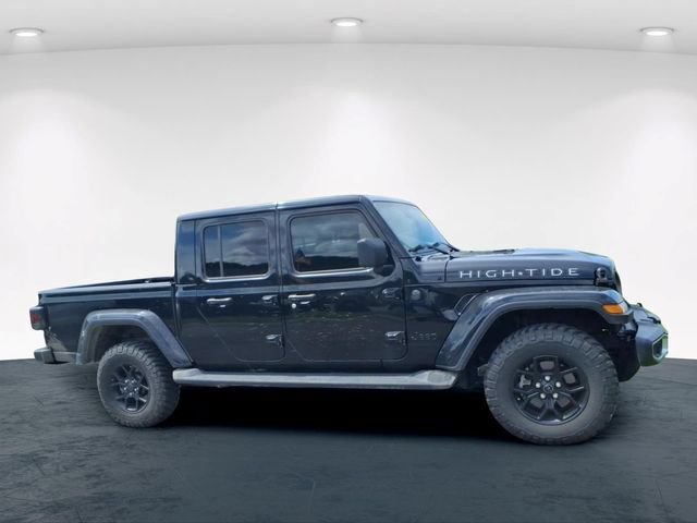 Used 2025 Jeep Gladiator Sport AWD/4WD image 5