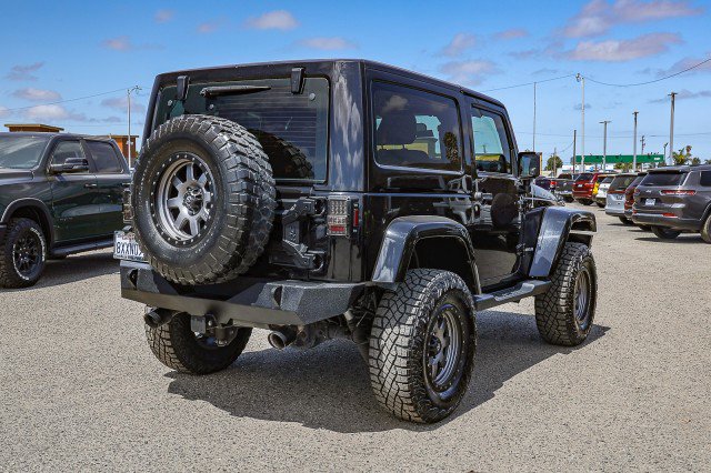 Used 2012 Jeep Wrangler Rubicon w/ PWR Convenience Group AWD/4WD image 5