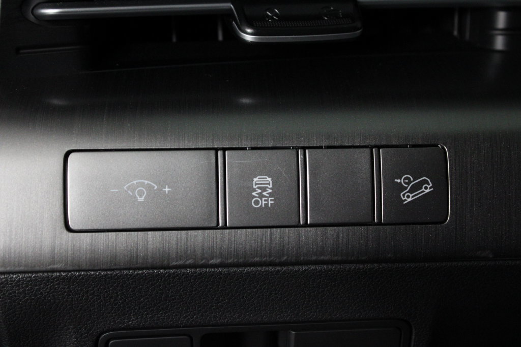 Certified 2027 Hyundai Kona SEL Sport FWD image 24