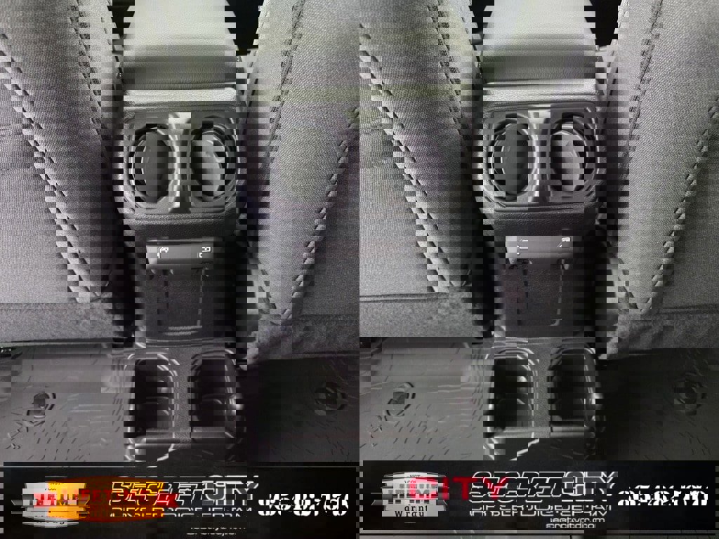 New 2025 Jeep Gladiator Sport image 26