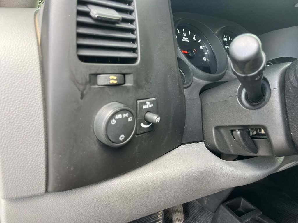 Used 2011 Chevrolet Silverado 1500 W/T w/ LS Package AWD/4WD image 22