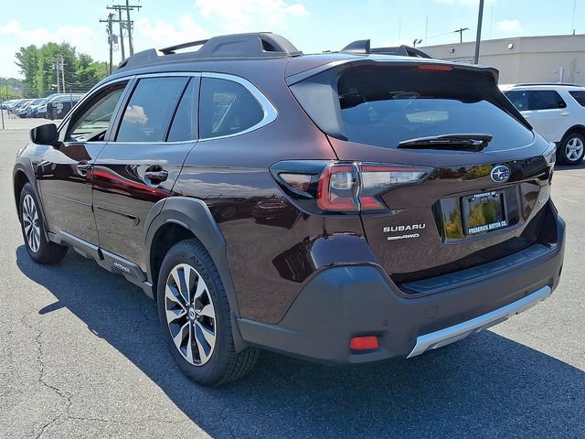 Used 2025 Subaru Outback Limited AWD/4WD image 5
