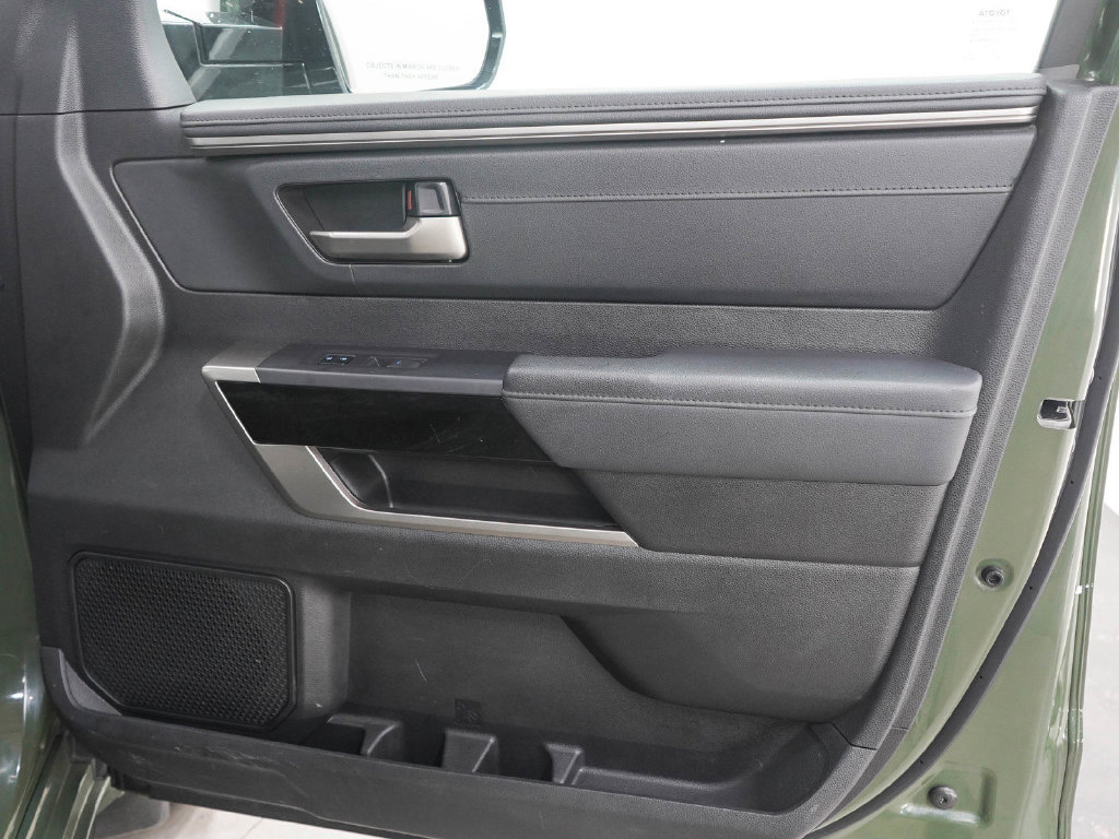 Used 2023 Toyota Tundra Limited AWD/4WD image 12